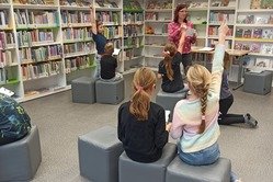 Třeťáci opět v knihovně