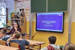 Páťáci o závislostech otevřeně a prakticky