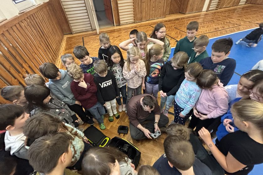 Letem droním světem