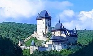 Školní výlet - Karlštejn a Koněpruské jeskyně 
