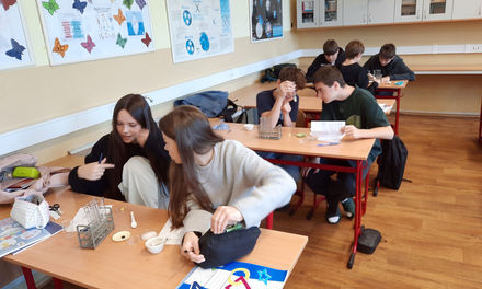 Chemie je o pokusech a pozorování. 