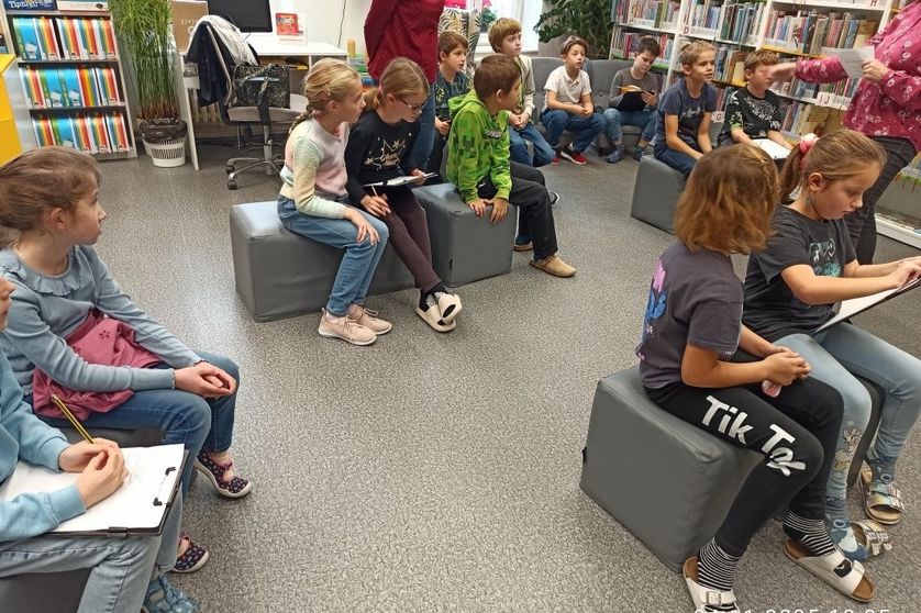 Třeťáci opět v knihovně