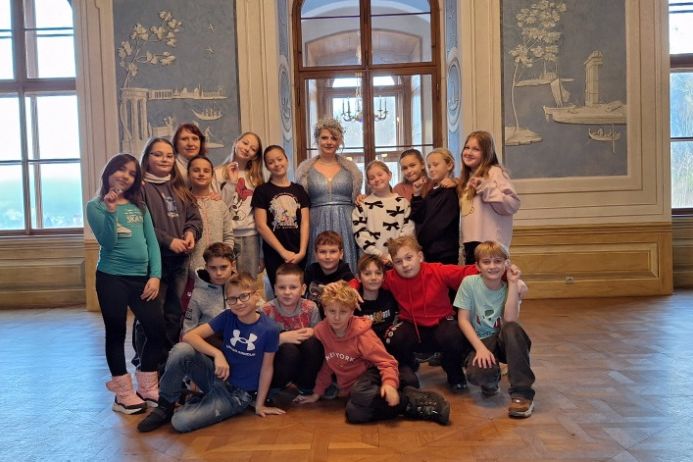 Kouzelný výlet čtvrťáků na děčínský zámek