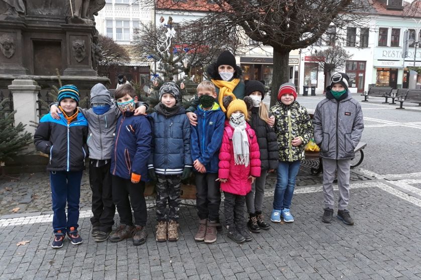 Zdobení vánočního stromku